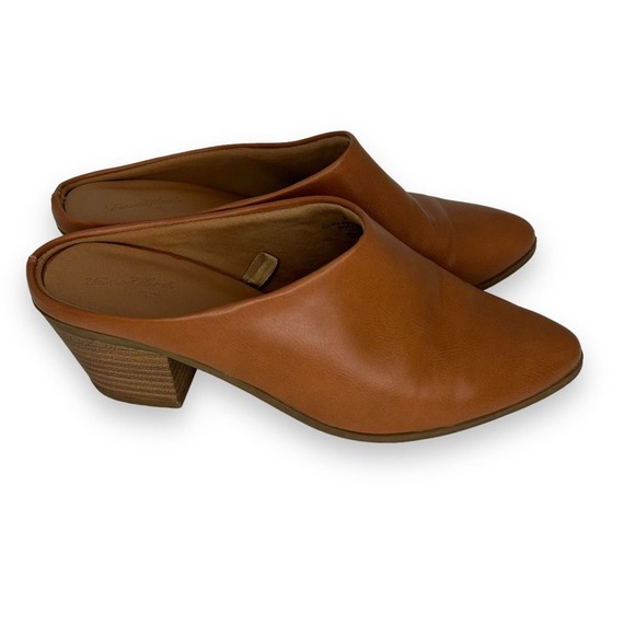 Universal Thread Shoes - Universal Thread Tan pointed toe chunky heel mules brown Size 8 almond toe heels
